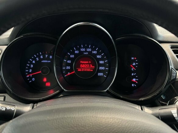 2012 Kia Rio 5-speed III, чёрный, 900000 рублей - вид 17
