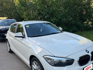 2016 BMW 1 серии 118i II (F20/F21) Рестайлинг, белый, 1600000 рублей, вид 3