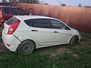 2014 Hyundai Solaris I, белый, 580000 рублей, вид 2