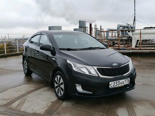 2015 Kia Rio 6-speed III, чёрный, 840000 рублей, вид 4