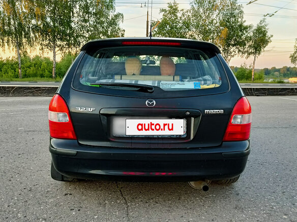 1999 Mazda 323 VI (BJ), чёрный, 150000 рублей - вид 3