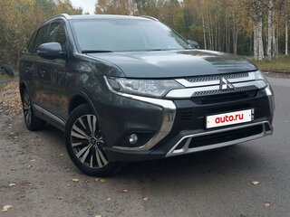 2020 Mitsubishi Outlander III Рестайлинг 3, серый, 2000000 рублей, вид 1