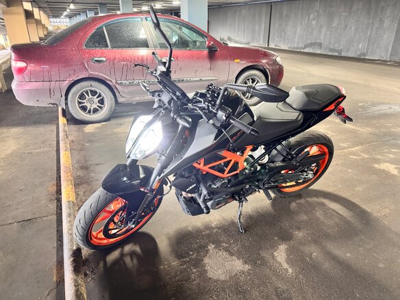 2022 KTM 390 Duke, оранжевый, 530000 рублей - вид 2
