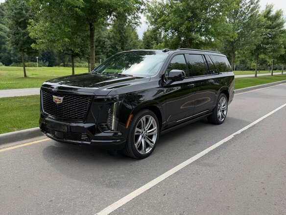 2025 Cadillac Escalade V Рестайлинг, чёрный, 19800000 рублей
