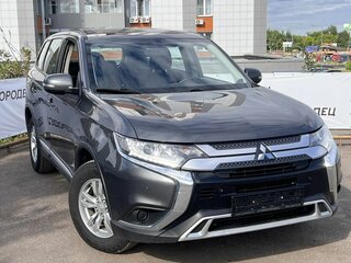 2021 Mitsubishi Outlander III Рестайлинг 3, серый, 1850000 рублей, вид 3