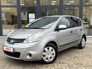 2011 Nissan Note I Рестайлинг, серебристый, 700000 рублей, вид 1