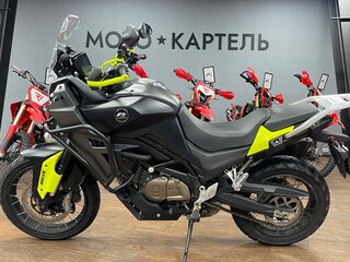 2025 QJMotor SVT 650 X, чёрный, 515000 рублей, вид 1