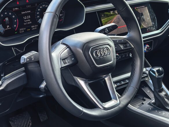 2024 Audi Q3 45 TFSI II (F3), чёрный, 2907000 рублей - вид 14