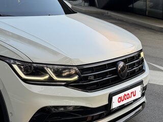 2021 Volkswagen Tiguan II Рестайлинг, белый, 3750000 рублей, вид 2