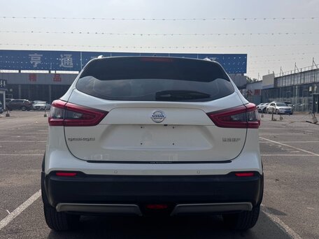 2022 Nissan Qashqai II Рестайлинг, белый, 2000000 рублей, вид 5