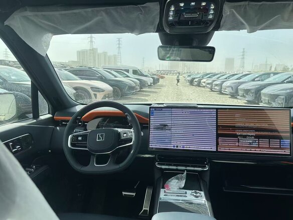 2026 Zeekr 9X 70 kWh, чёрный - вид 13
