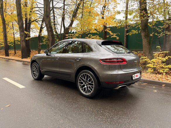 2017 Porsche Macan I, серый, 3750000 рублей - вид 6