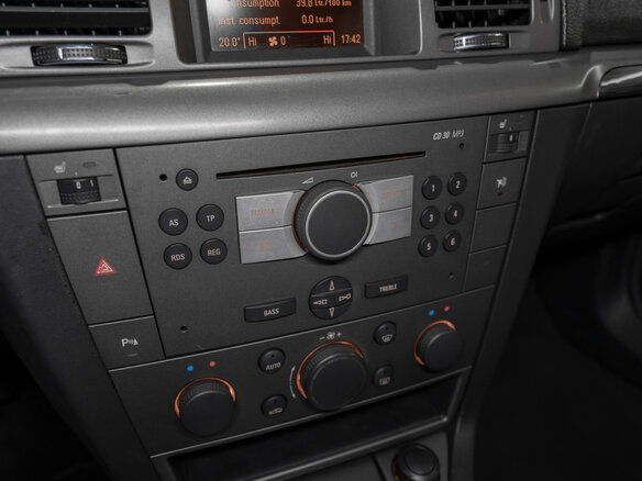 2007 Opel Vectra C Рестайлинг, чёрный, 400000 рублей - вид 15