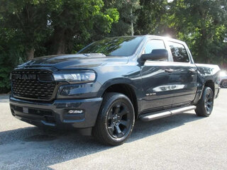2026 Ram 1500 Crew Cab eTorque V Рестайлинг, чёрный, 5735518 рублей, вид 1