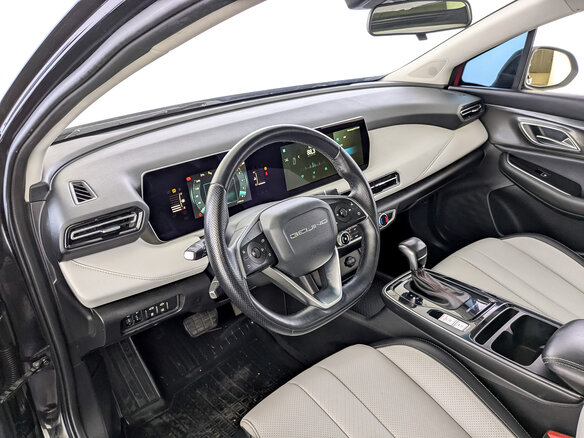 2023 BAIC U5 Plus, чёрный, 650000 рублей - вид 15