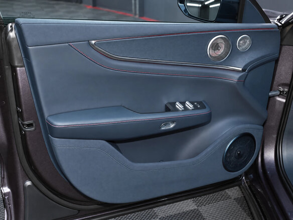 2026 Zeekr 001 103 kWh I Рестайлинг 2, фиолетовый, 10990000 рублей - вид 26