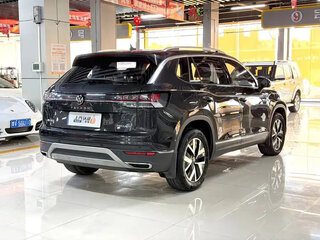2023 Volkswagen Tayron I Рестайлинг, чёрный, 1930069 рублей, вид 4
