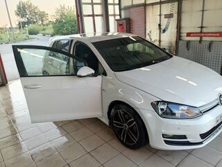 2014 Volkswagen Golf VII, белый, 780000 рублей, вид 1