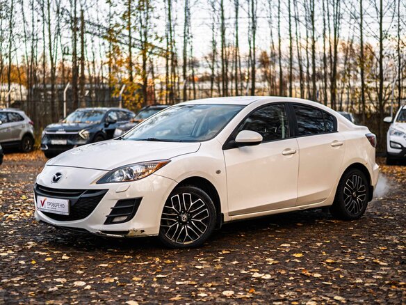 2011 Mazda 3 II (BL), белый, 760000 рублей