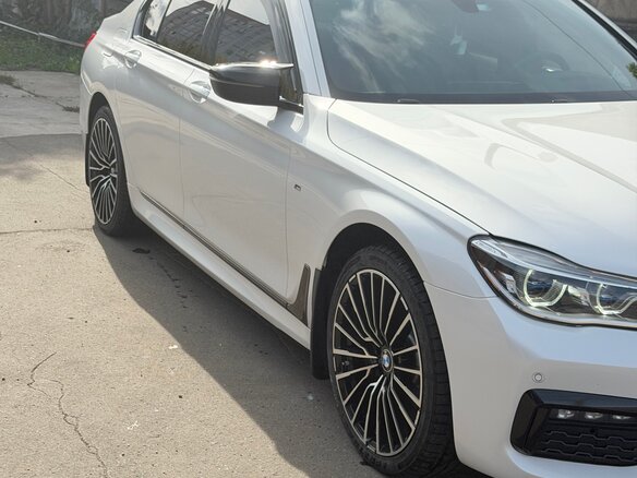 2016 BMW 7 серии 730d xDrive VI (G11/G12), белый - вид 2