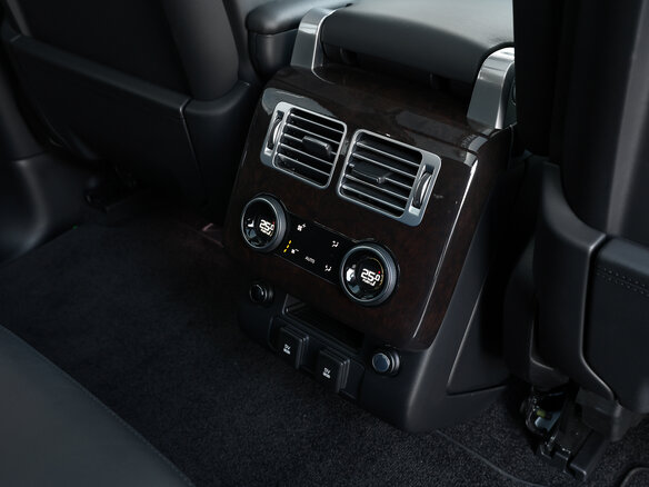 2018 Land Rover Range Rover IV Рестайлинг, чёрный, 7790000 рублей - вид 19