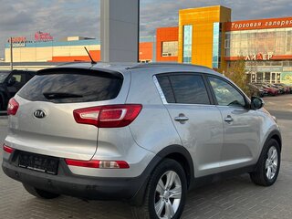 2013 Kia Sportage III, серебристый, 1350000 рублей, вид 4