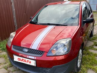 2007 Ford Fiesta Mk5, красный, 385000 рублей, вид 2