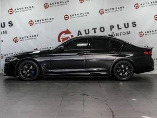 2021 BMW 5 серии 520i VII (G30/G31/G38) Рестайлинг, чёрный, 4949000 рублей, вид 5