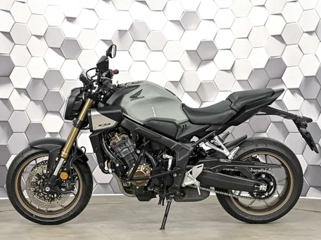 2025 Honda CB 650R, серый, 1277000 рублей, вид 4