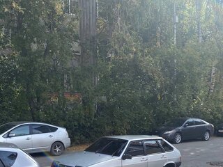 2004 Lada (ВАЗ) 21093i, серебристый, 75000 рублей, вид 4
