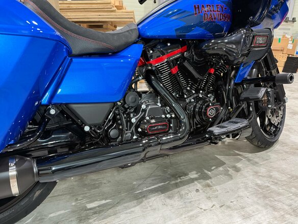 2026 Harley-Davidson CVO Road Glide, синий - вид 24