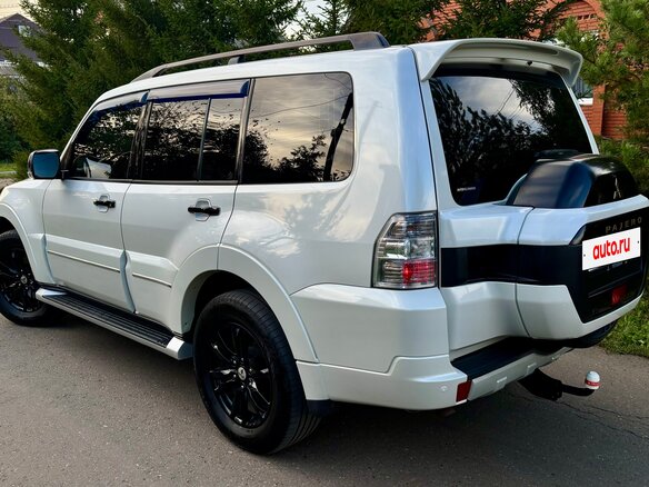 2019 Mitsubishi Pajero IV Рестайлинг 2, белый - вид 12