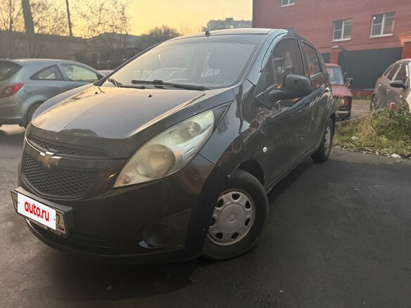 2013 Chevrolet Spark III, чёрный, 600000 рублей - вид 3