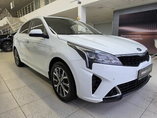 2020 Kia Rio IV Рестайлинг, белый, 1599000 рублей, вид 3