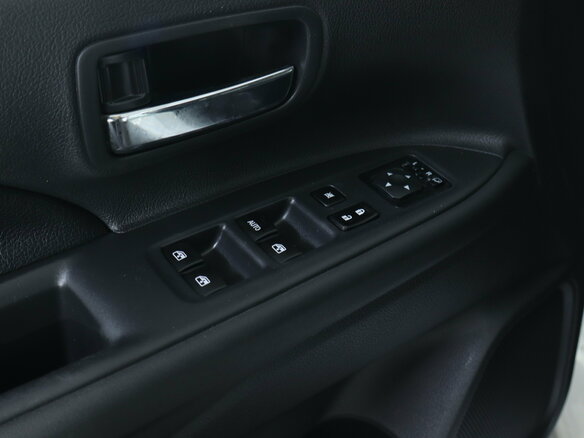 2016 Mitsubishi Outlander III Рестайлинг 2, белый, 1849000 рублей - вид 18