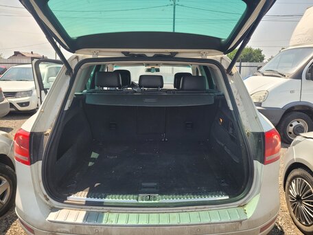 2012 Volkswagen Touareg II, белый, 1740000 рублей, вид 3