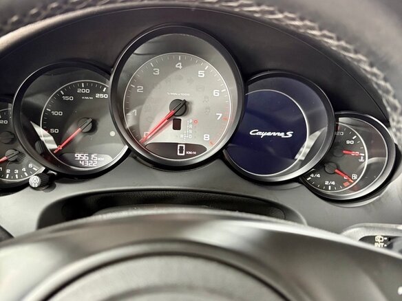 2010 Porsche Cayenne S II (958), чёрный, 2100000 рублей - вид 10