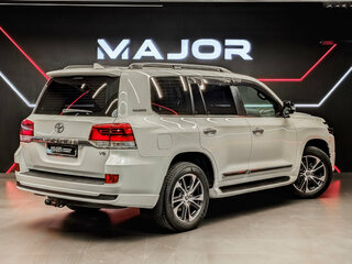 2019 Toyota Land Cruiser 200 Series Рестайлинг 2, белый, 7550000 рублей, вид 5
