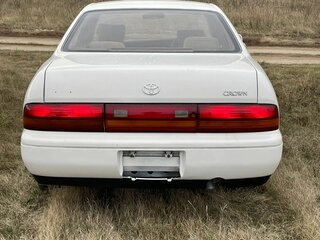1993 Toyota Crown IX (S140), белый, 395000 рублей, вид 2