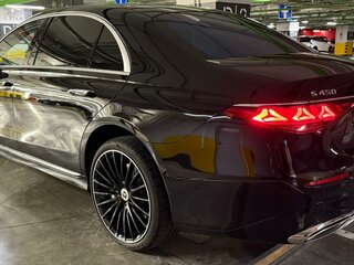 2026 Mercedes-Benz S-Класс 450 Long 4MATIC VII (W223) Рестайлинг, чёрный, 29900000 рублей, вид 2