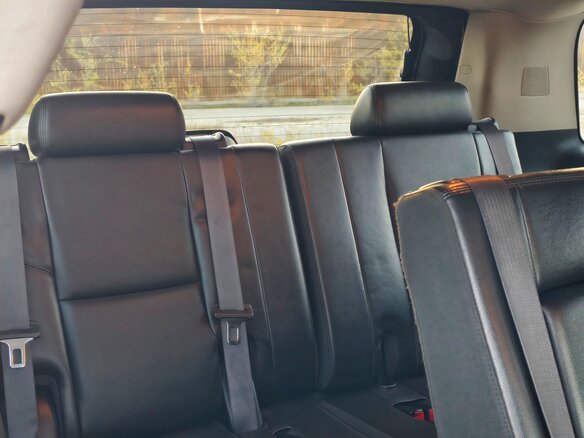2012 Chevrolet Tahoe 6AT III, белый, 1750000 рублей - вид 15