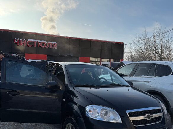 2010 Chevrolet Aveo I Рестайлинг, чёрный, 450000 рублей - вид 2