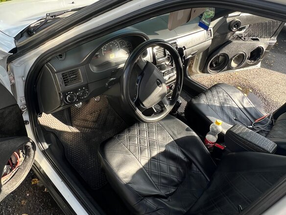2009 Lada (ВАЗ) Priora I, белый, 240000 рублей - вид 21