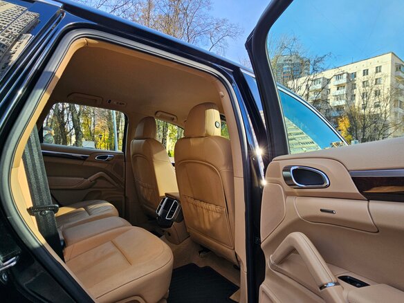 2010 Porsche Cayenne Diesel II (958), чёрный, 2799000 рублей - вид 20