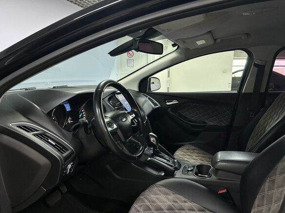 2014 Ford Focus III, чёрный, 760000 рублей - вид 8