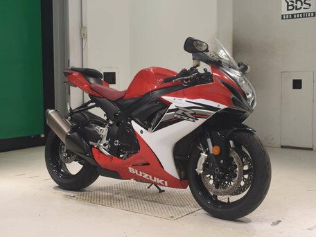 2013 Suzuki GSX-R 600, красный, 850000 рублей, вид 1