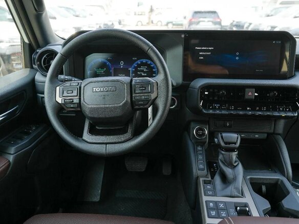 2026 Toyota Land Cruiser Prado 250 Series, белый, 9890000 рублей - вид 12