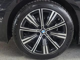 2025 BMW 3 серии 320i VII (G2x) Рестайлинг 2, чёрный, 4182548 рублей, вид 5