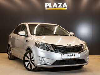 2013 Kia Rio 4-speed III, серебристый, 730000 рублей, вид 2