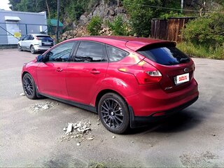 2014 Ford Focus III, красный, 700000 рублей, вид 4